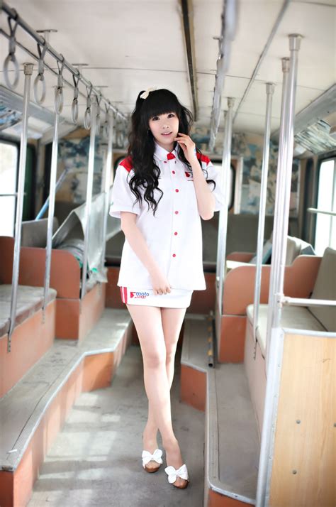 Yoo Ban Ji Sexy White Dress Fashion Girl Teen Girl Asian