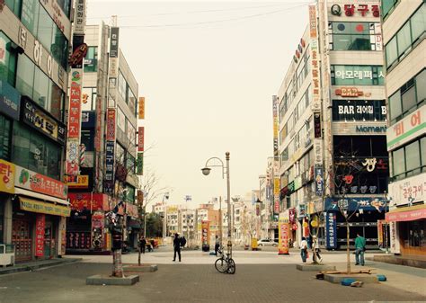A Day In The Life Of An English Teacher In South Korea — The Anthrotorian
