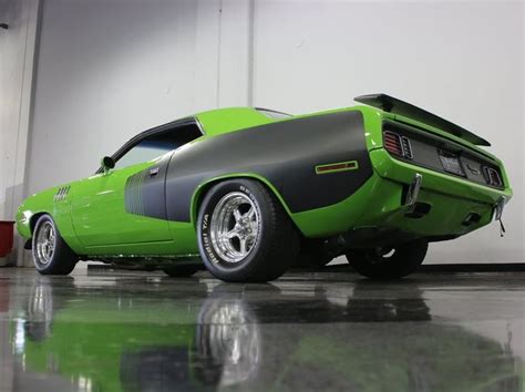 plymouth hemi cuda httpswwwstreetsideclassicscomvehicles dfw plymouth hemi