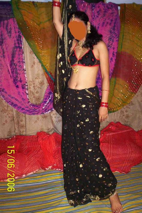 asshole indian girl stripping saree pussy