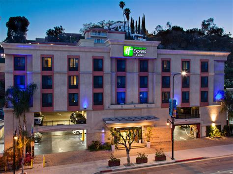 holiday inn express suites hollywood walk  fame hotel  los