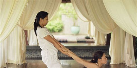 thai massage stretching and traction best acupuncture and massage