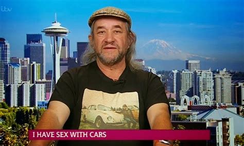 Pelik Lelaki Mengaku Buat Seks Dengan 700 Buah Kereta