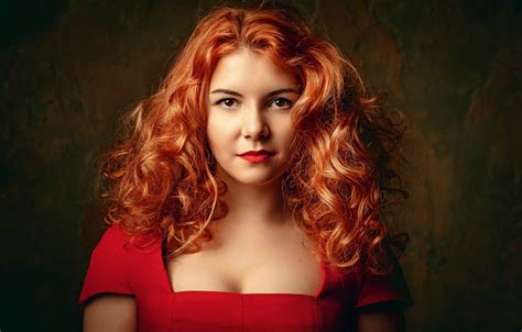 Anya Model Redhead