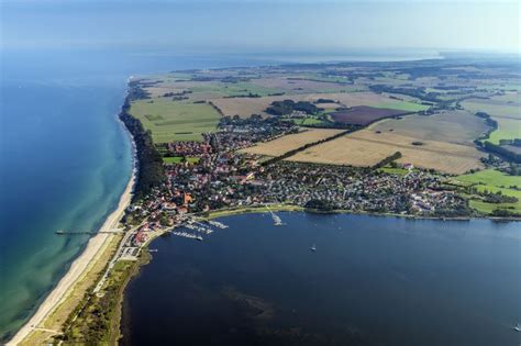 rerik von oben kuesten landschaft  sandstrand der ostsee  rerik