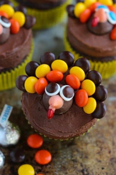 25 easy turkey cupcake ideas you can make for thanksgiving