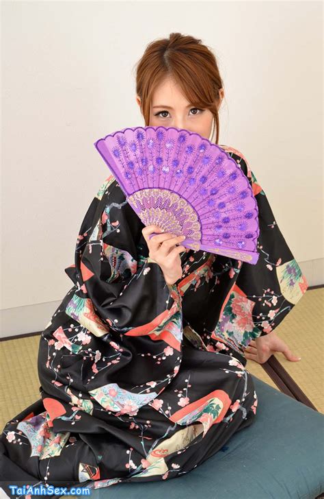Kích Dâm Với Trang Phục Kimono Ren Mitsuki Ảnh Sex