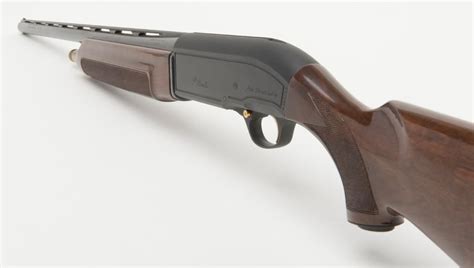 Beretta Model 303 Semi Auto Shotgun 12 Gauge 2 3 4” Chamber 28