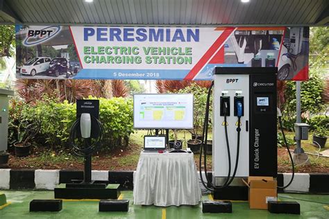 kendaraan listrik bermunculan fasilitas charging station carmudi indonesia