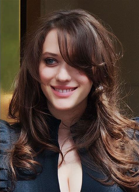 Épinglé par celebie sur know celebrities kat dennings long hair styles et kat denings