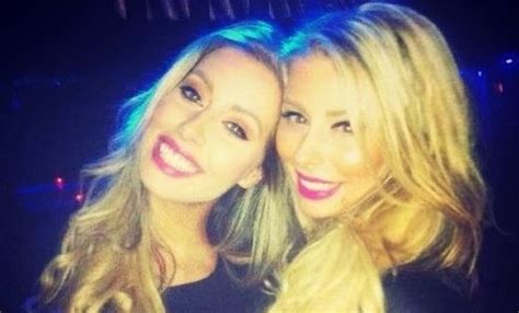 photos nelly lesanges6 elle pose avec sa soeur jumelle sur instagram gossip