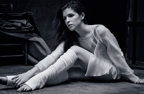 anna kendrick legs naked body parts of celebrities