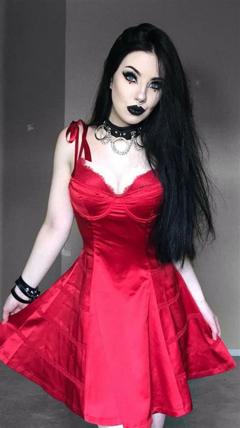 kristiana hot goth girls gothic fashion goth beauty