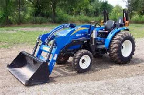 holland boomer  horsepower loader tractor robertson rentals