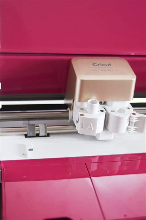how to use the cricut explore 2 the beginner s guide
