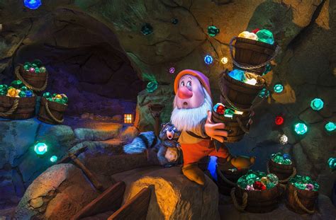 Sneak Peek Disney S New Seven Dwarfs Mine Train