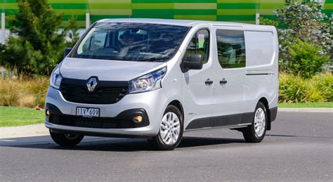 renault trafic crew review  caradvice