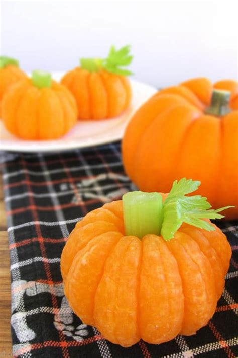 24 Easy Halloween Party Snacks — Ideas And Recipes For Halloween Snacks