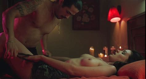 anne hathaway nude and sexy scenes 6 video and 39 photos thefappening