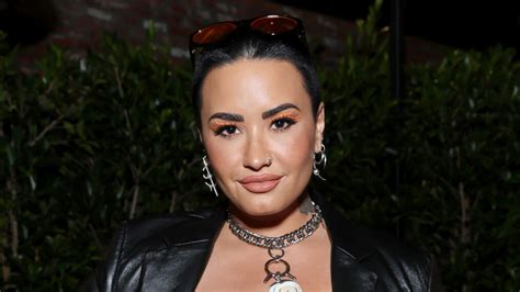 demi lovato pulls out of nbc comedy pilot ‘hungry remains as exec