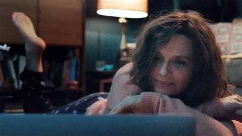 Who You Think I Am Review Juliette Binoche Fakes It For Love Sight