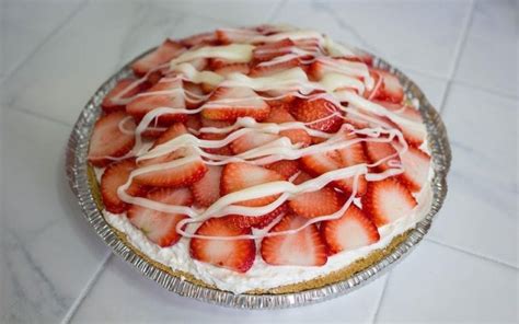 White Chocolate Strawberry Cheesecake Baking Kneads Llc