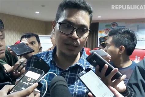 Faizal Assegaf Dilaporkan Karena Cicitan Soal Anies Republika Online