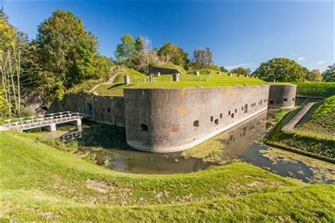 waterliniemuseum fort bij vechten open monument april monumentaal