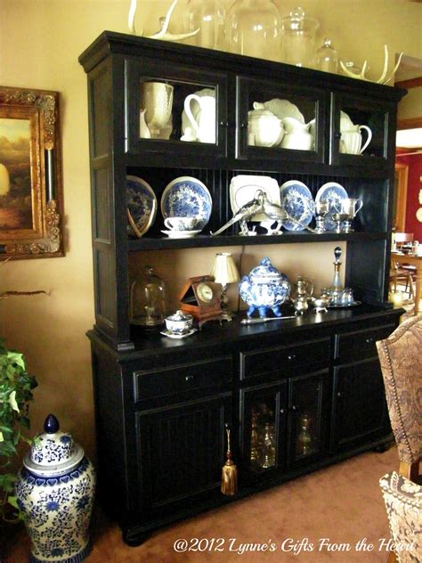 lynnes gifts   heart  dining room hutch