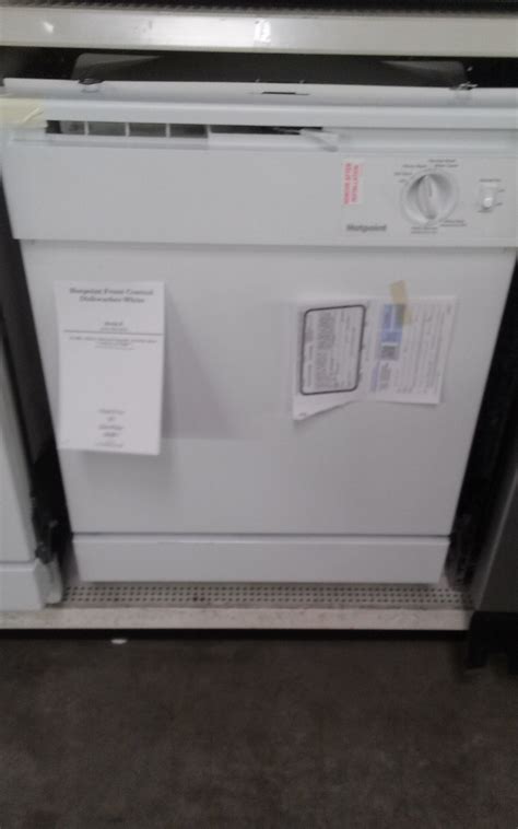 hotpoint front control dishwasher white hdahww
