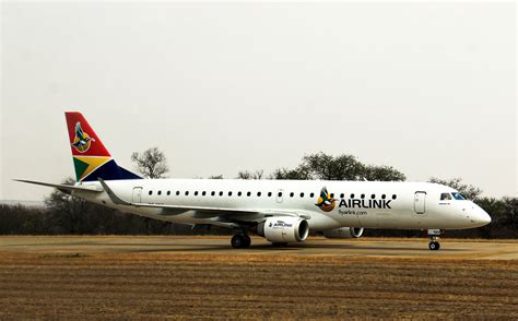 airlink resumes regional services embraer
