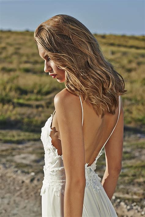 Boho Beach Wedding Dresses Sexy Summer Spaghetti Straps Open Backs Lace