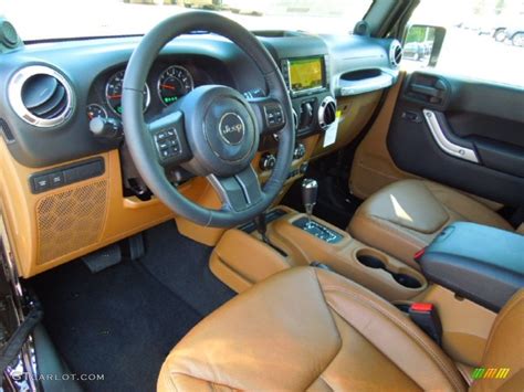 jeep rubicon saddle interior