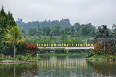 floating market lembang malam