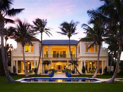 spectacular tropical villa designs  warm
