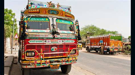 indian truck art tradition  indian truck art cnn travel