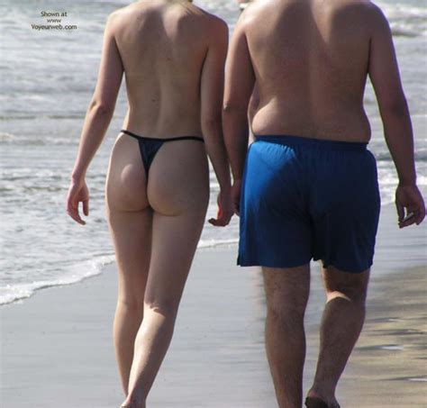 beach bums walking february 2004 voyeur web