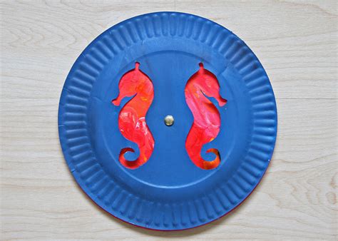 paper plate colourful seahorse craft