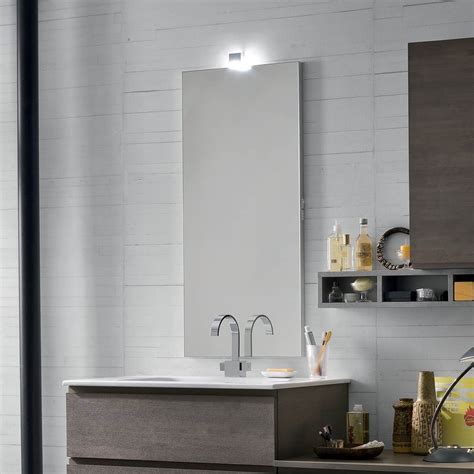 luci  specchio bagno ikea