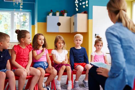 reasons  child care   great career choice