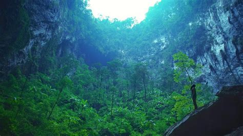 incredible beauty  son doong cave  lens  hollywood