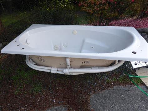 built  jetted tub sooke victoria