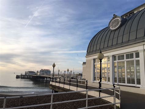 worthing council asked  declare cost  living emergency news