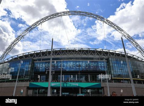 wembley stadium arch stock photo alamy