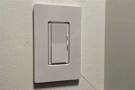 lutron diva smart dimmer review subtlety   strong suit techhive