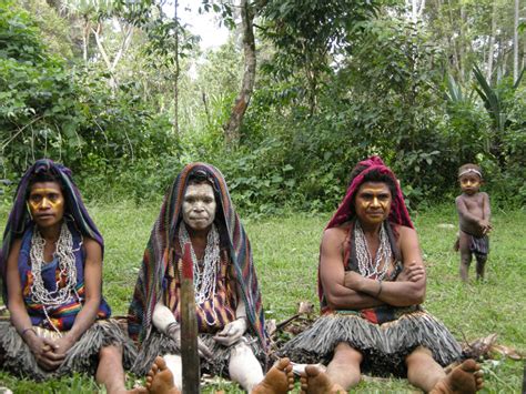 Papua New Guinea — Spirits Sing Sings And The Woman Thing