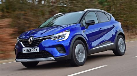 renault captur review practicality comfort  boot space auto express