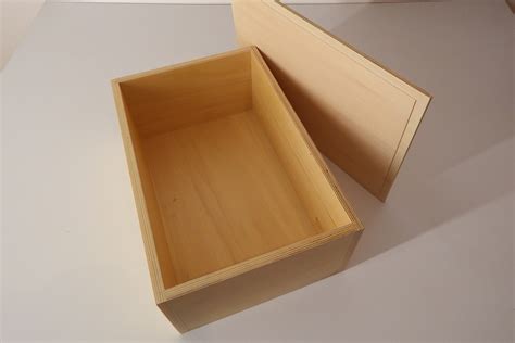 wooden box  lid      cm montessori pre school supplies