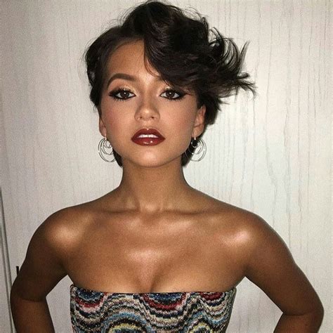 Pin By Mark Twidle On Isabela Moner In 2019 Isabela