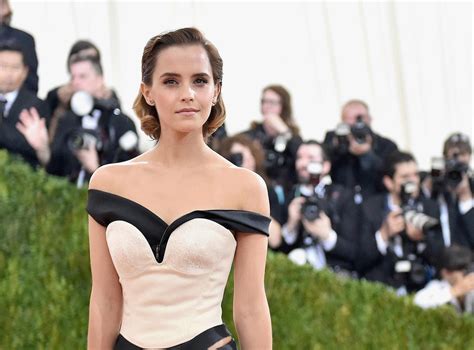 Emma Watson Explains Why She Won T Talk About Her Love